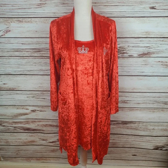 Juicy by Juicy Couture L-XL Firey Red Crushed Velvet 2-Pc Robe & Matching Gown - Picture 11 of 12